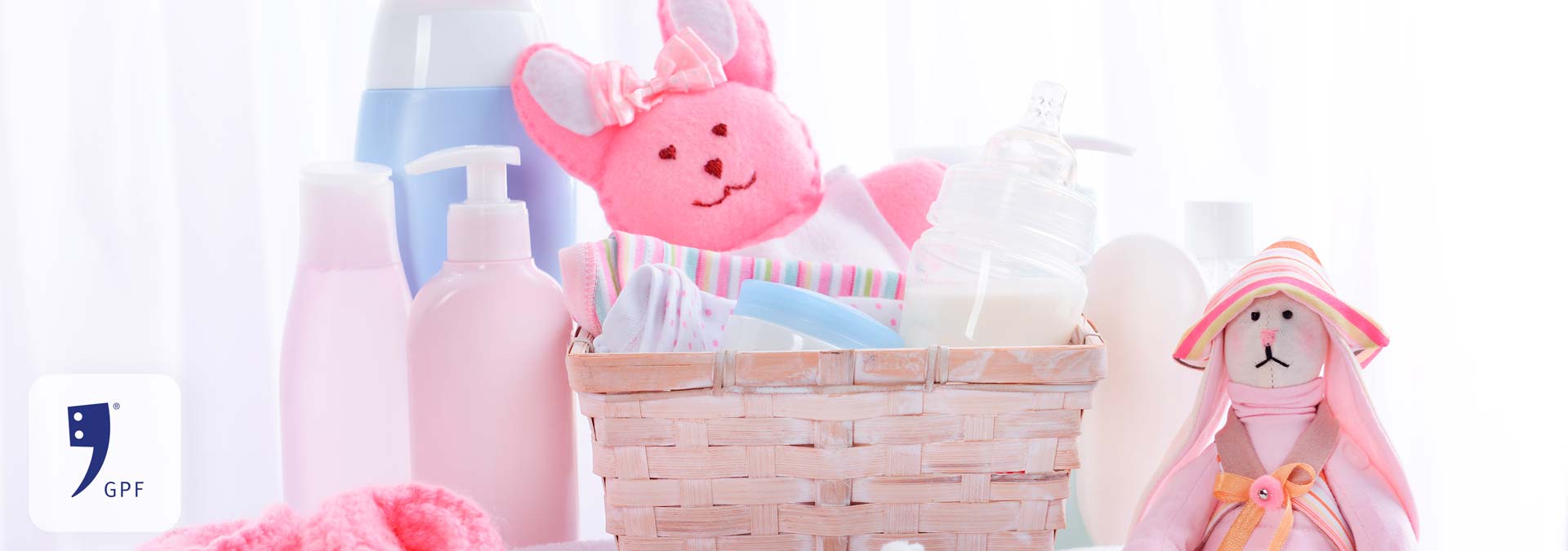 Bathroom accessories in pink